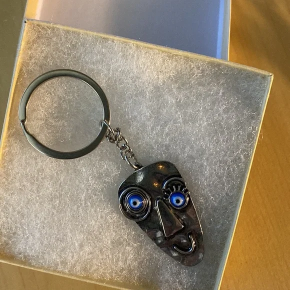Artisan Metal faced Evil Eye Keyring keychain - Picture 4 of 5